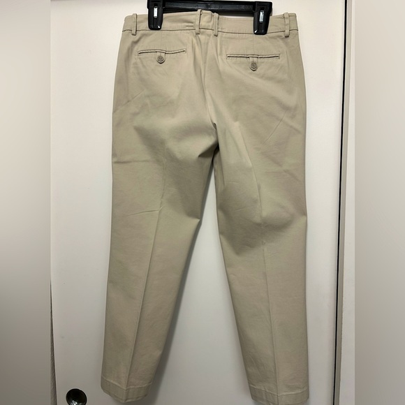 EUC women’s Uniqlo beige cotton straight leg pants Sz 12 - Picture 2 of 7